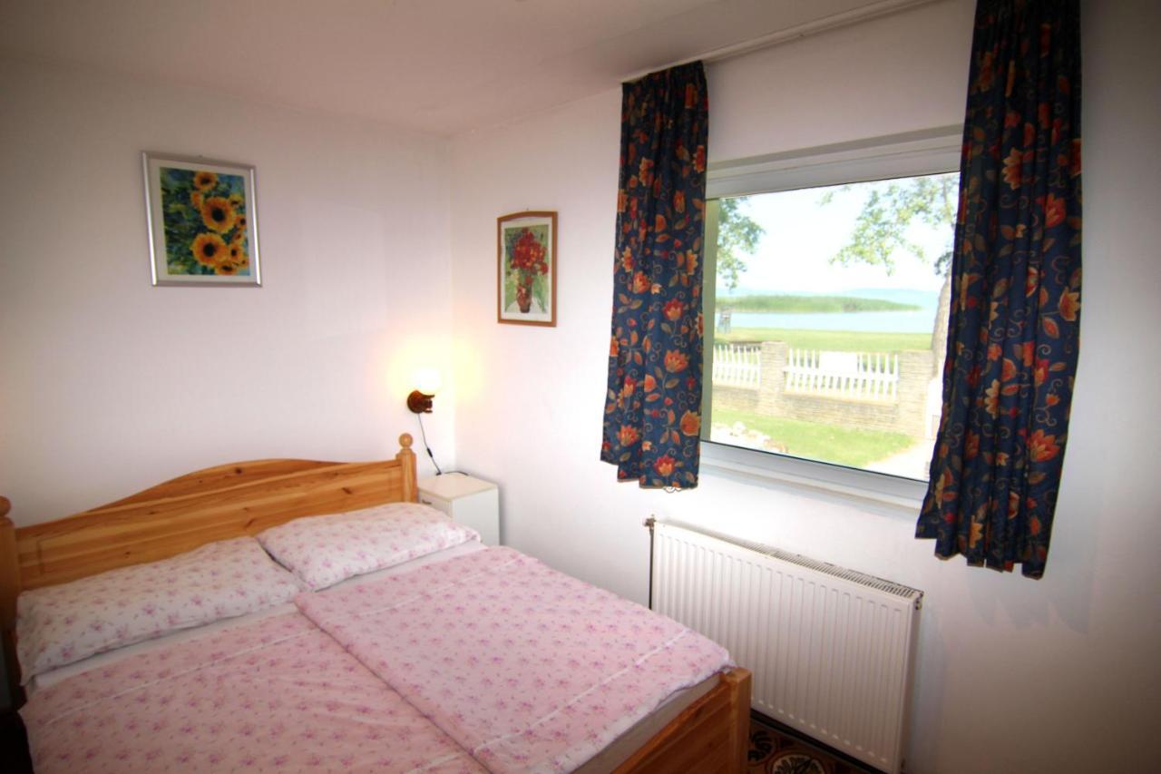 Margaréta Apartmanház Balatonboglár Exterior foto