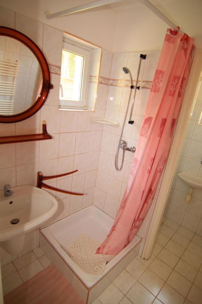 Margaréta Apartmanház Balatonboglár Exterior foto