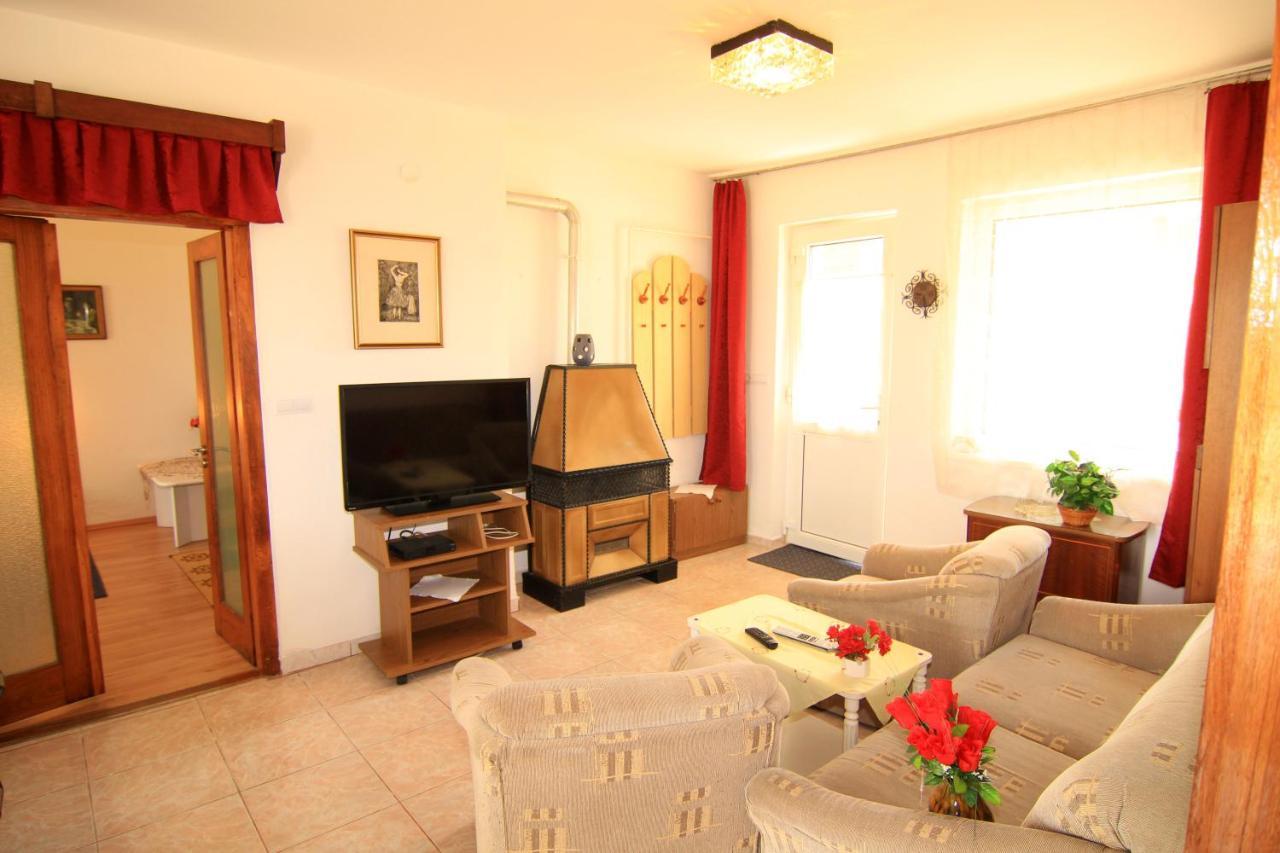 Margaréta Apartmanház Balatonboglár Exterior foto